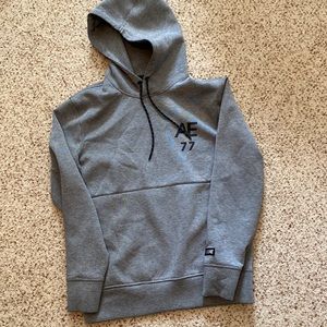 AE Hoodie XS